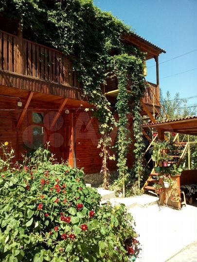 Дом 100 м² на участке 9 сот.