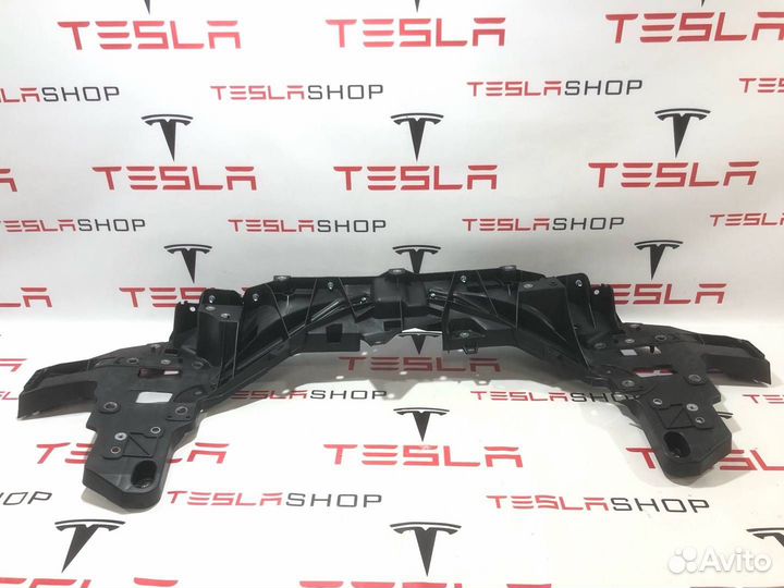 Передняя панель (телевизор) Tesla Model X рест