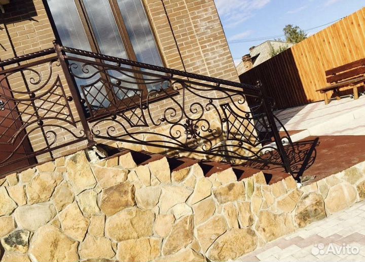 Перила и лестница кованные