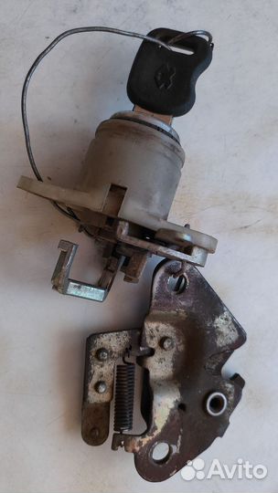 Замок багажника газ 3110