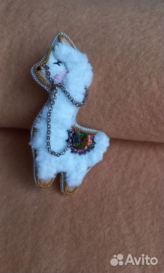 Брошь ручной работы