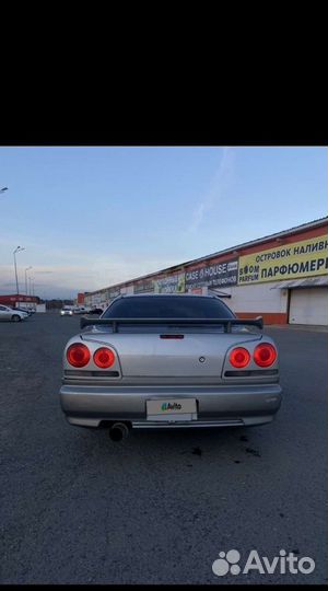 Nissan Skyline 2.0 AT, 1999, 320 000 км