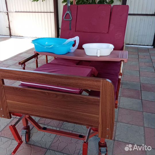 Кровать для лежачих больных