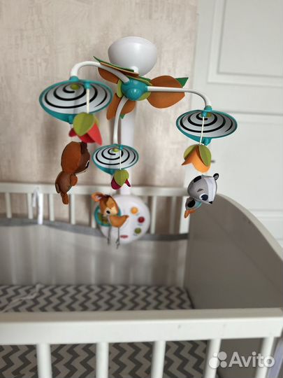 Мобиль на детскую кроватку 
