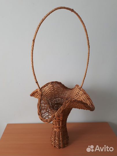 Плетенные корзины для букетов, 2 шт разные