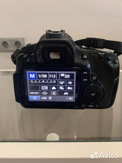 Зеркальный фотоаппарат canon 60d