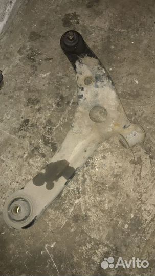 Рычаг передний левый для Mitsubishi Colt (Z3) 2003