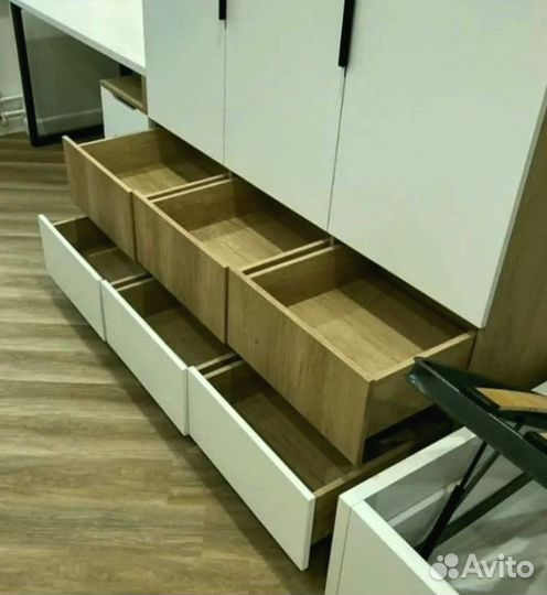 Шкаф распашной в стиле IKEA