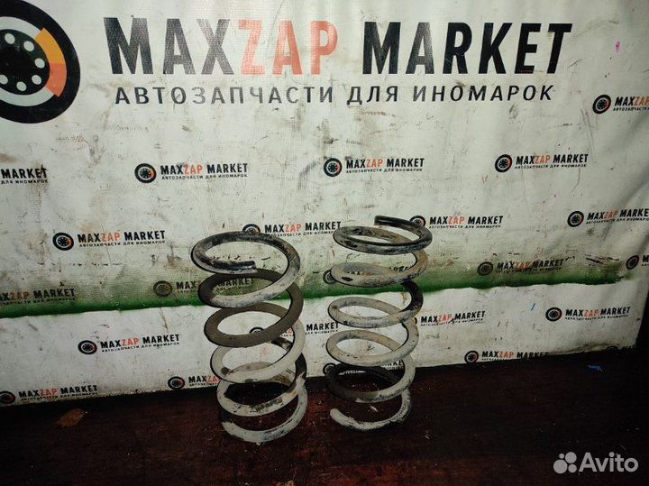 Пружина задняя Mazda Mpv 2 2.5 1999