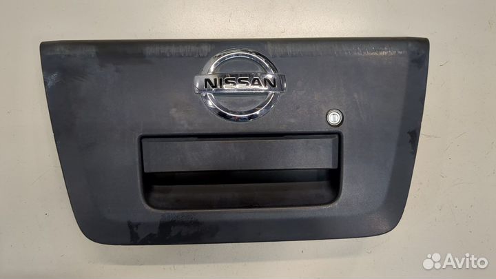 Ручка крышки багажника Nissan Navara, 2009