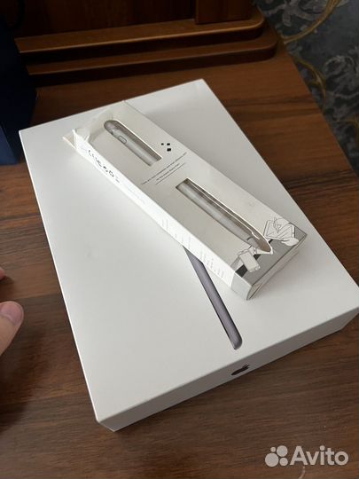 iPad 9 поколения