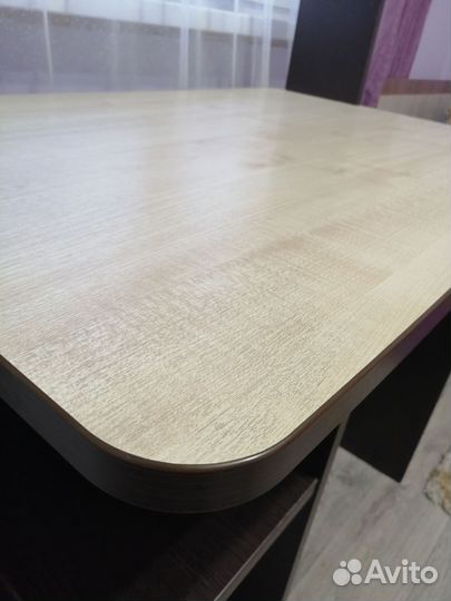 Стол компьютерный