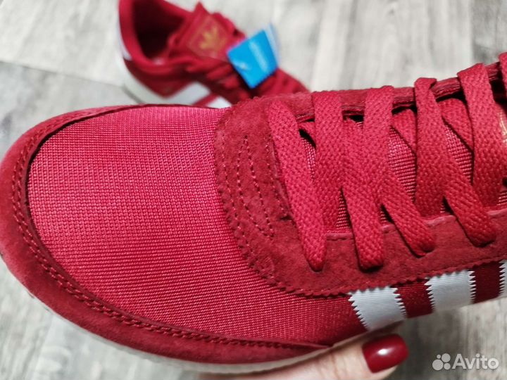 Кроссовки adidas иники