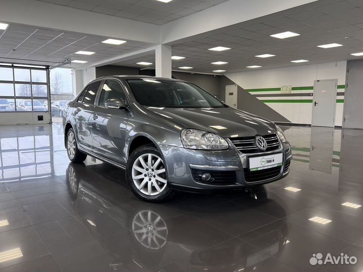 Volkswagen Jetta 1.6 AT, 2009, 215 965 км