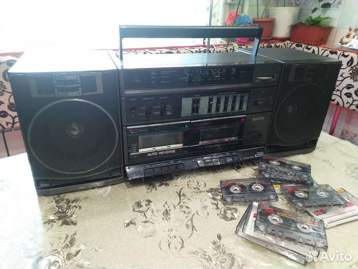 Кассетный магнитофон Sanyo c33k