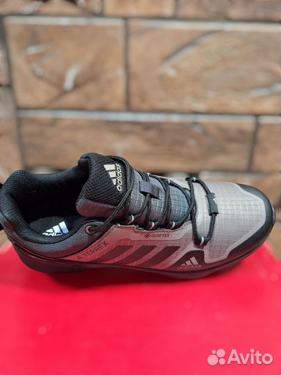 Adidas terrex Swift коричневые