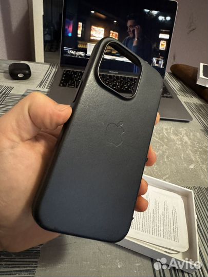 Apple Leather Case iPhone 14 pro