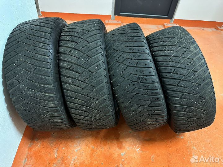 Goodyear Ultragrip Ice Arctic 205/55 R16 94T