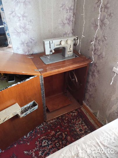 Швейная машина Чайка 3