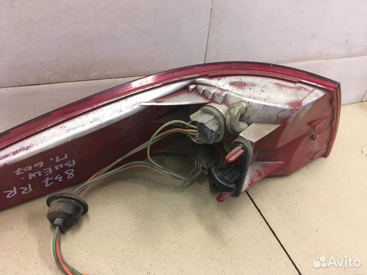 Фонарь задний наружный правый 607 2000-2010