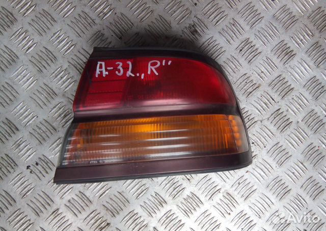 Фонарь задний правый на Ниссан Максима А32