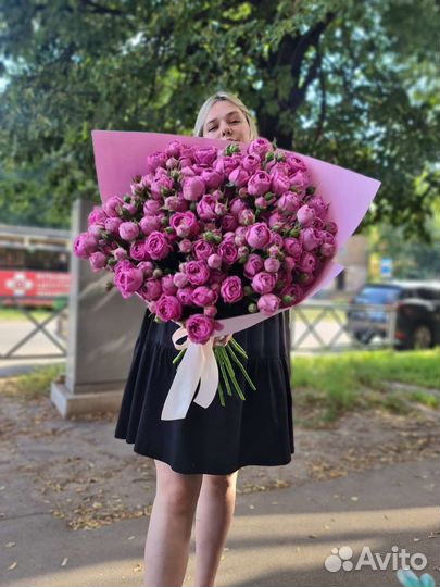 Пионовидная роза букет роз