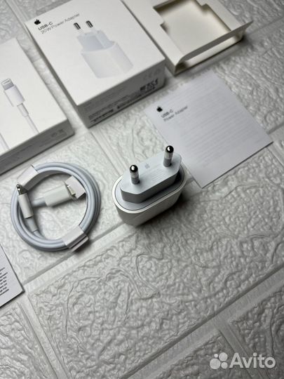 Зарядное устройство на iPhone