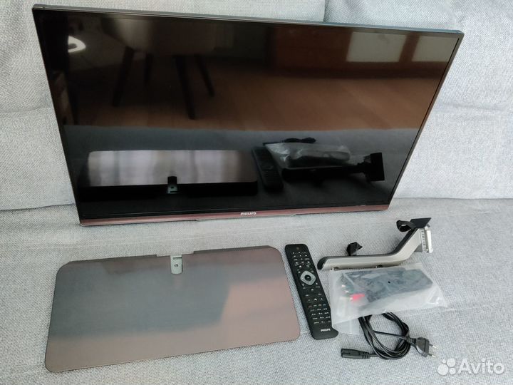 Телевизор Philips 32PFL6007T. На запчасти /ремонт