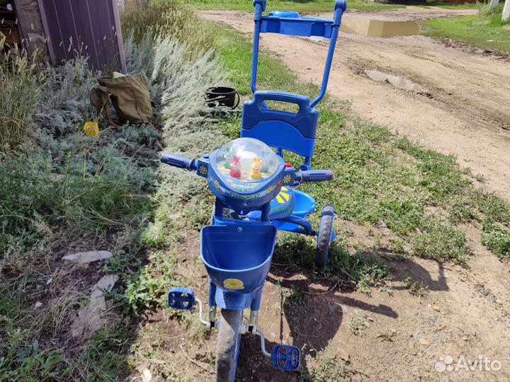 Трехколесный велосипед