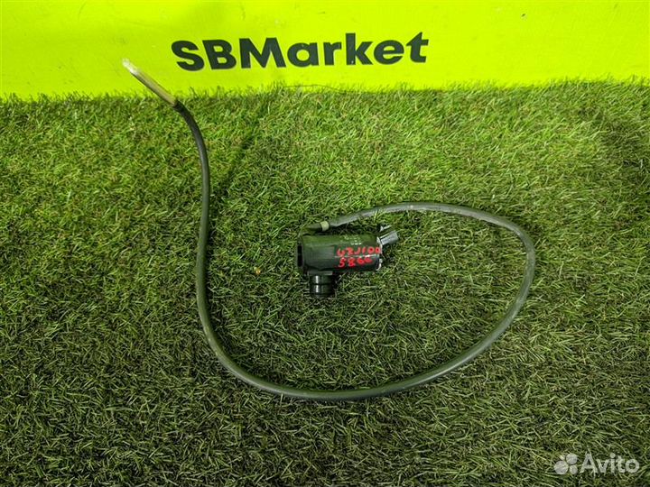 Насос омывателя задний Toyota Land Cruiser UZJ100