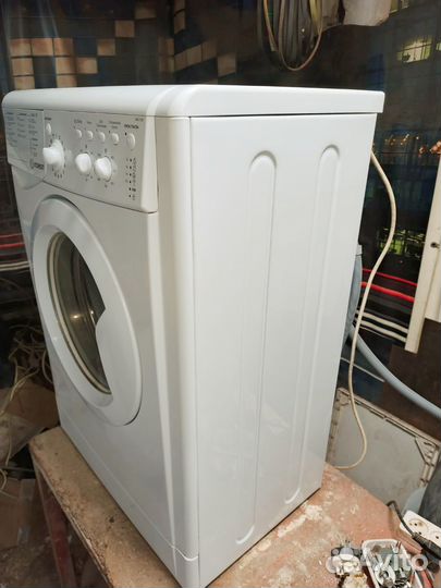 Стиральная машина indesit на 5 кг