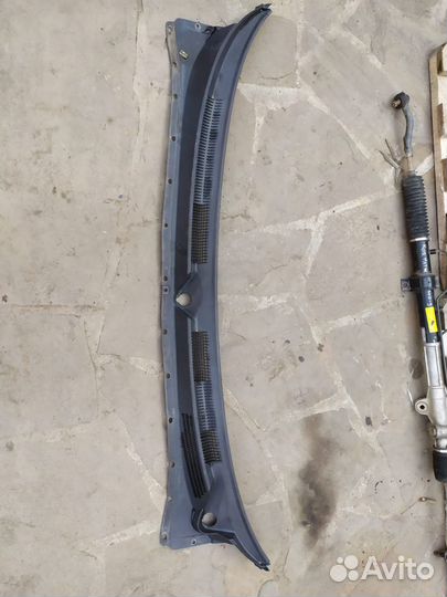 Жабо Hyundai Sanata 2.7 л