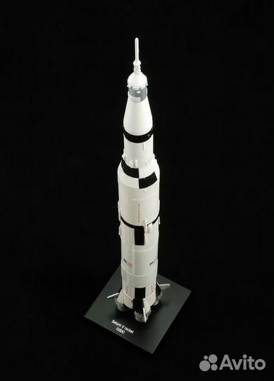Модель ракеты Сатурн 5 Deagostini 1/500