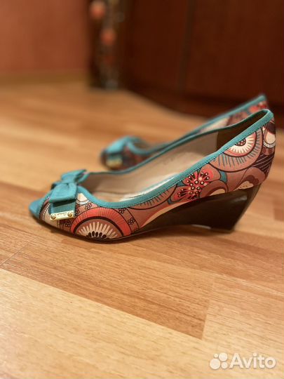 Туфли женские