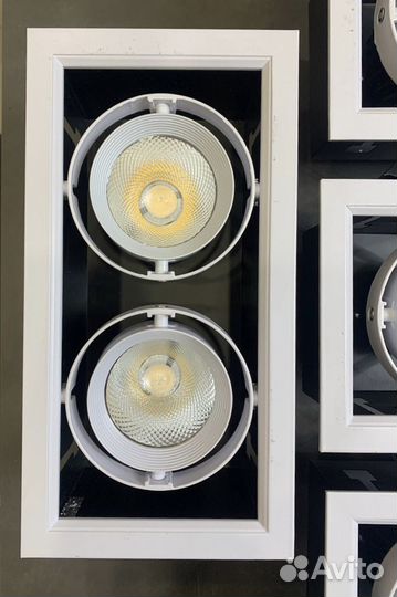 Встраиваемый точечный светильник Favourite 19852C