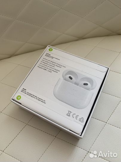 Apple AirPods 3 premium