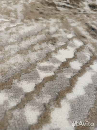 Ковер шерстяной новый
