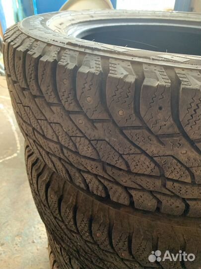 Viatti Bosco Nordico V-523 215/65 R16