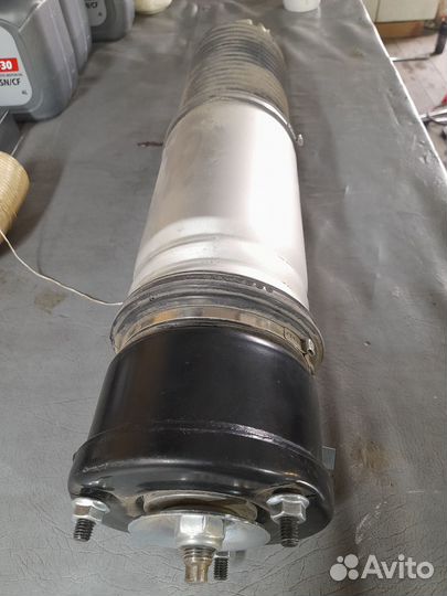 Пневмоамортизатор бмв е65 66 задний правый без EDC