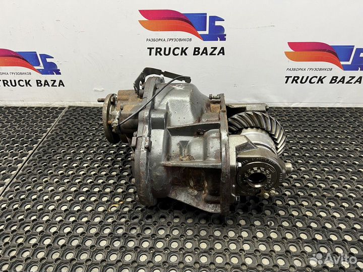 A9443300933 Редуктор среднего моста HD7