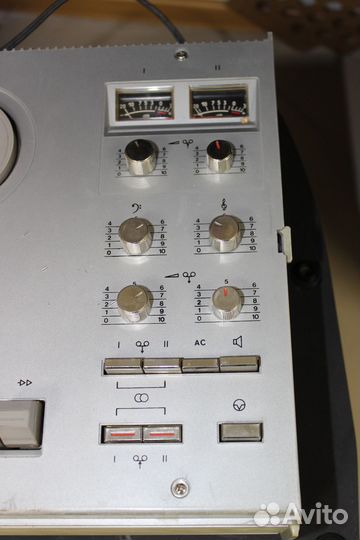 Катушечный магнитофон