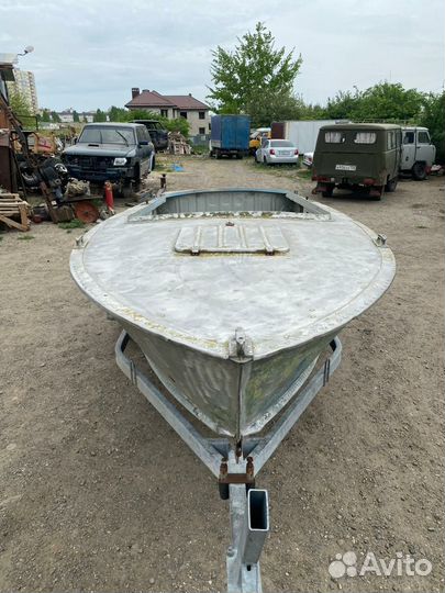 Моторная лодка Прогресс 2м