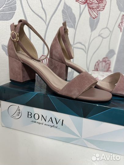 Босоножки женские натуральные 39-40