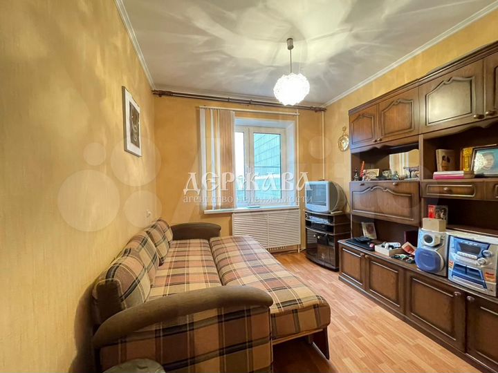 3-к. квартира, 64 м², 3/9 эт.