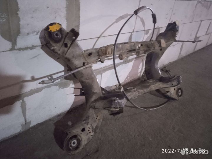 Задний подрамник chrysler 300C