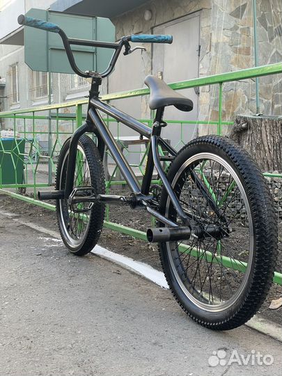 Трюковой велосипед bmx