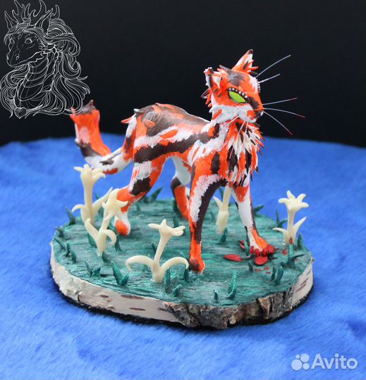 Игрушка кота. Статуэтка кота. Коты воители