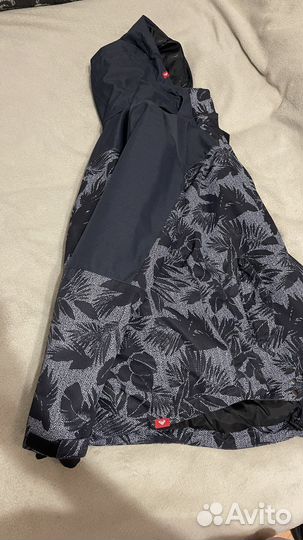 Горнолыжная куртка женская roxy