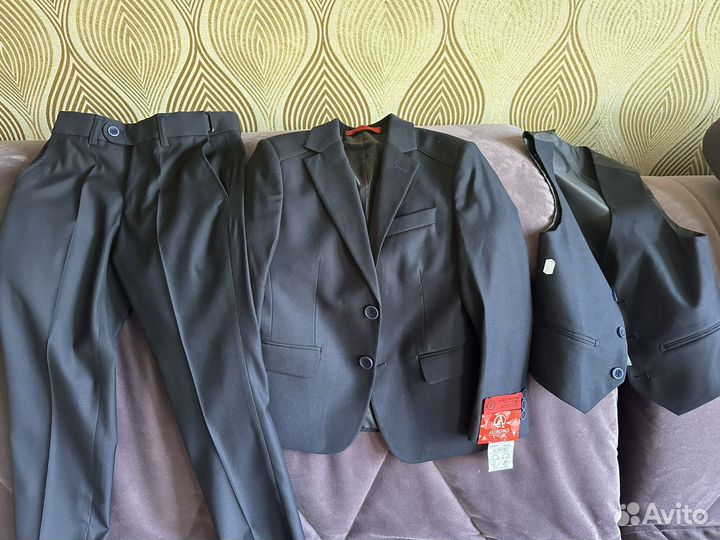 Новый костюм для мальчика (школьная форма )