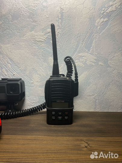 Рация Vector VT-44 Military